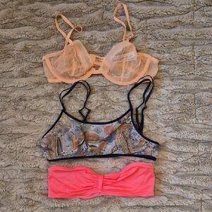Set of Three Women's Bras in Pink and Multicolor